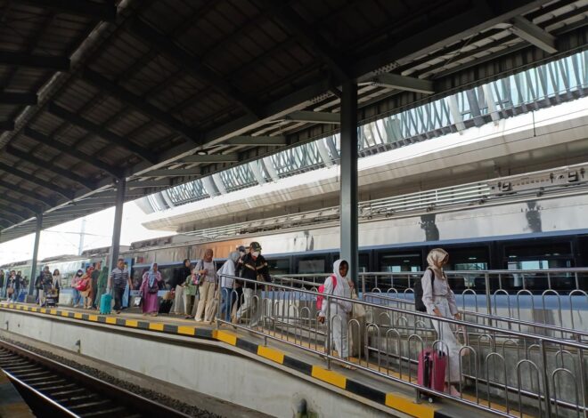 Penumpang Membludak saat Waisak, KAI Catat Okupansi Kereta Melebihi Kapasitas